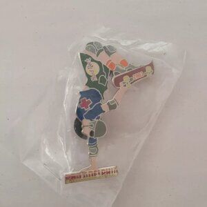 HARD ROCK CAFE 2002 PHILADELPHIA SKATEBOARDER PIN